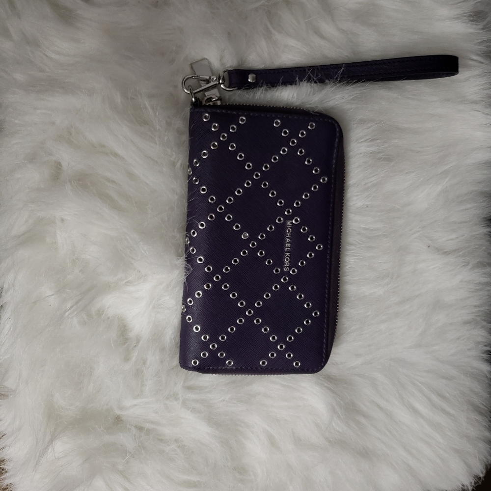 Michael Kors Tech Wallet with Grommets